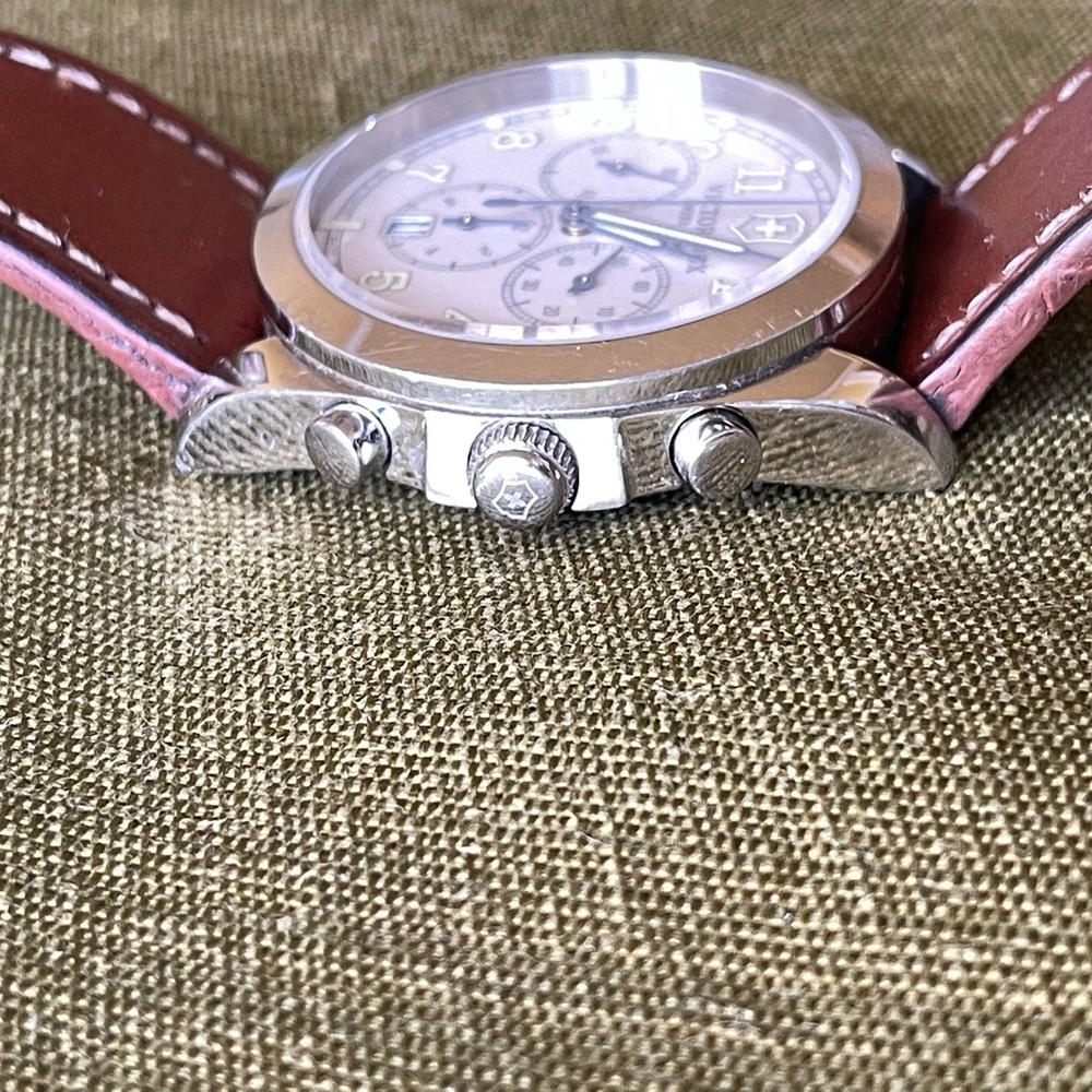 Victorinox Swiss Army Infantry White Dial Chronograph  Men's Watch 241568 - Picture 9 of 11